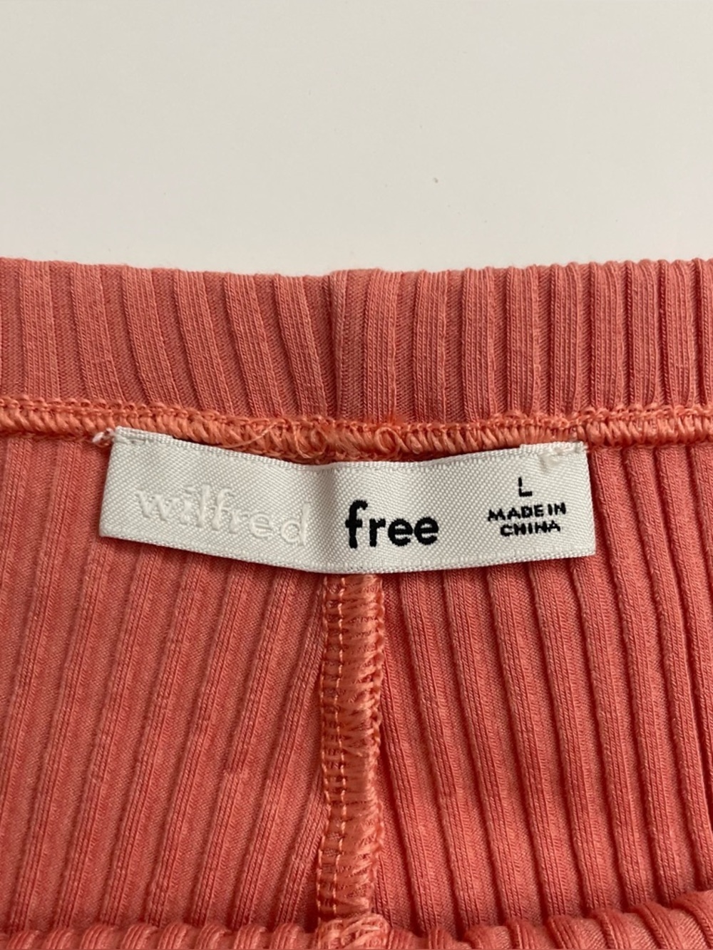 NEW Wilfred Free Dusty Rose Pink Ribbed Bike Shorts Size Large NWOT - Picture 5 of 5